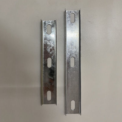 kualitas  Smooth Surface Cable Tray Fittings Bridge Cross Arm 1.5mm Thickness pabrik