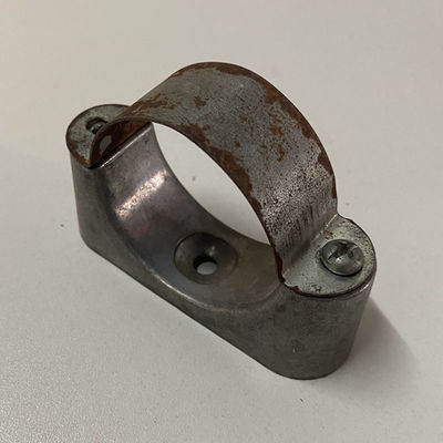 Pelana Saluran Logam Galvanis Panas Lunak 20mm 25mm Pelana Rumah Sakit