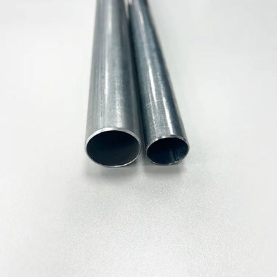 Kabel Perlindungan Pipa Conduit EMT Galvanis Sesuai Dengan Standar Manufaktur