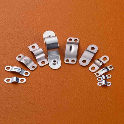 Silver Hot Galvanized Metal Saddle Clip Ketahanan Korosi