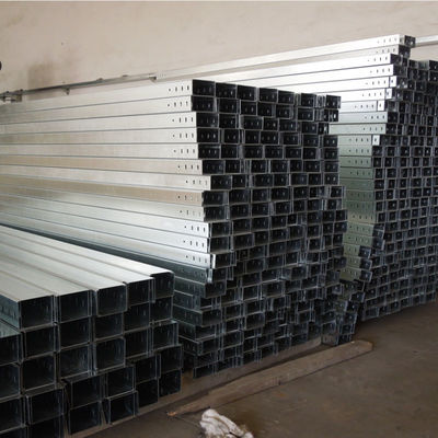 Tahan Asam Dan Alkali Kustomisasi Dukungan Trunking Kabel Logam Eksternal